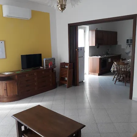 Ferienhaus Dorotea Farm, Dove Saltiamo Sull'amore E I Sogni!! Scalea